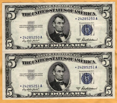 Consecutive pair of $5 Series 1953A blue seal STAR Silver Certificates - Image 1 of 2