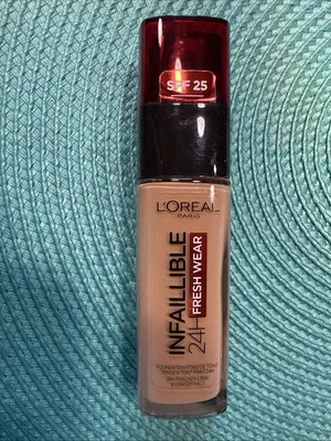 L‘OREAL Paris Invaillible Foundation Fresh Wear Nr. 300 AMBRE, SPF 25, Fast Voll - Bild 1 von 4