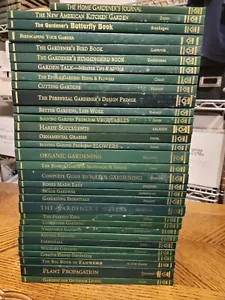 Lot of 32 Nat'l Home Gardening Club Books Free Shipping - Foto 1 di 24