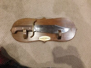 Vintage Western W49 Large Bowie Knife with Wood Plaque USA - Excellent Condition - Picture 1 of 22