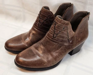 Women's Leather EARTH Merlin Boots 11 B Taupe Brown Ankle Booties Distressed - Picture 1 of 10