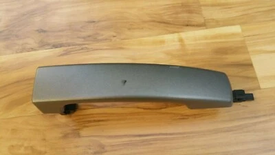 2008 - 2012 LAND ROVER LR2 OUTSIDE DOOR HANDLE FRONT / REAR, LEFT / RIGH  - Изображение 1 из 4