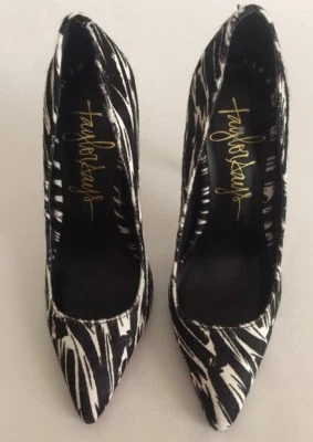 Salto Taylor Says tamanho 6 novo sem caixa couro preto e branco - Imagem 1 de 4