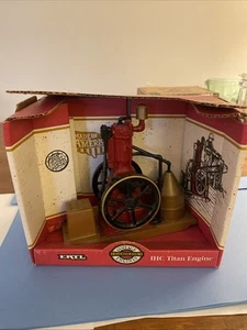 ERTL, IHC Titan Engine, Die-Cast Metal, #615, 1/8 Scale , 1992 L.E, NIB, USA - Picture 1 of 8