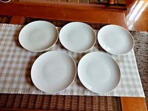 MAXWELL & WILLIAMS DESIGNER HOMEWARES WHITE BASICS PORCELAIN COUPE SIDE PLATESX5 - Picture 1 of 5