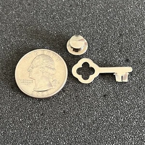 Silver Tone Key Employee Award ? Pin Pinback #44515 - Picture 1 of 2