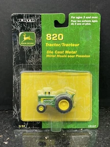 NIP ERTL 15137 Die Cast 1/64 John Deere 820 Farm Tractor 2001 S Scale Green - Picture 1 of 4