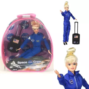 Set regalo bambola equipaggio spaziale Daron NASA con zaino mai scontato con scatola da500 - Foto 1 di 4