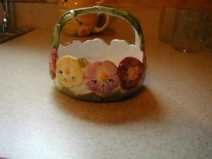 FESTIVE SMALL CERAMIC BASKET CANDY NUT DISH PANSIES 4 1/2" TALL - Picture 1 of 9