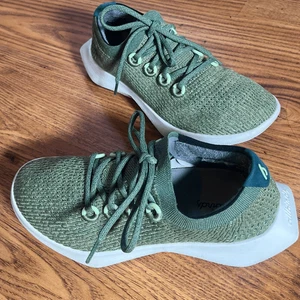 Zapatillas All Birds Tree Runner TD 2 Mujer’s Talla 9 Usadas Verdes - Imagen 1 de 11