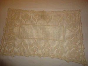 Centrino vintage anni 40 fatto a mano all'uncinetto 14" x 53" ecrù bellissimo - Foto 1 di 3