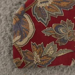 Bill Blass Tie Red Floral 100% Silk 3.75" - Picture 1 of 4