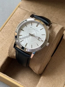Nuevo reloj Burberry BU9008 de acero inoxidable con esfera plateada correa de cuero - Imagen 1 de 5