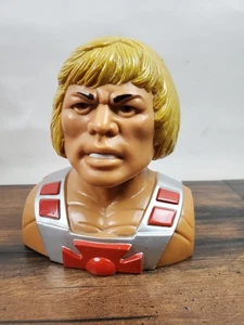 Banco de monedas He-Man 1984 de colección con tapón MOTU Mattel Masters of the Universe - Imagen 1 de 9