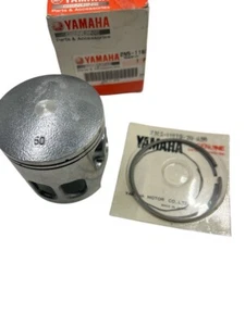 Pistone + Anello Del Pistone 2ND 0,50 MM O/S OE Yamaha DT 175, MX 175 - Picture 1 of 1