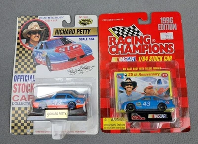 Lote de Coches Diecast Richard Petty De Colección 2ct STP Carreras NASCAR 90s Nuevos Road Champs Foto 1 de 4