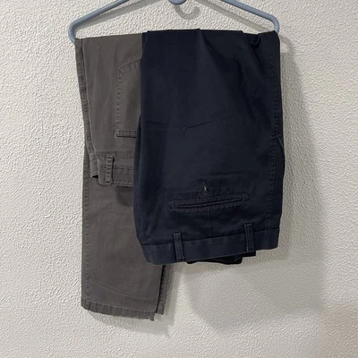 Apt 9 Vaqueros Gris 32x30 y Azul Dickers 33x30 Jeans / 2 Por el Precio de 1. Foto 1 de 4