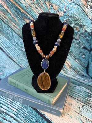 Chico's 19 英寸人造玫瑰石英银管珠带悬挂胸针 JAD13 — 第 1/4 张图片