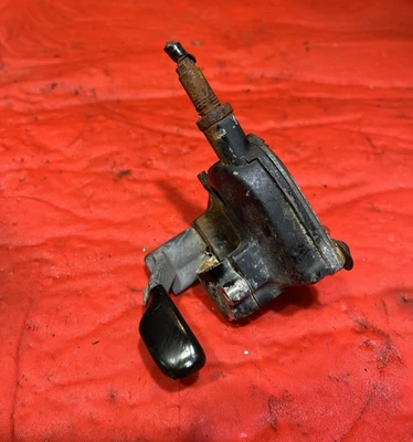 Yamaha Moto-4 1987 YFM225 YFM 225 montaje de acelerador de pulgar 1NV-26250-01-00 Foto 1 de 4