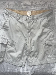 John's Bay Khaki Shorts Men's size 42 Cargo Pockets Summer casual beige Summer - Picture 1 of 5