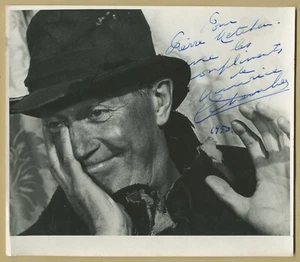 Maurice Chevalier (1888-1972) - Belle grande photo dédicacée - 1950 - Picture 1 of 2
