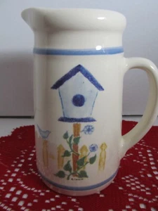 Vintage Santa Ana Crock Shop Keramik Krug Vogelhaus R Carter blauer Vogel 6,75" - Bild 1 von 6