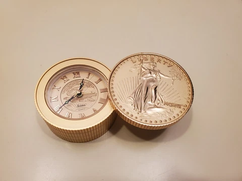 BULOVA LADY LIBERTY COIN TRAVEL DESK ALARM CLOCK SOUTHWEST BANK Gold Quartz Cover