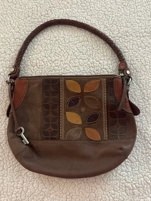 Bolso de Hombro Hobo Cuero Fósil Gamuza Repujado 3D Hoja Patrón Correa Trenzada  Foto 1 de 4