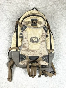 CAMELBAK Zaino Fuorilegge Serie Menace Ski Pack senza Litro Vescica o Tubo! Mimetico - Foto 1 di 7