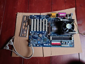 Mainboard Bundle Gigabyte GA-8IRX Sockel 478 + Pentium 4 1,6 GHz + 256MB - Bild 1 von 3