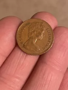 GREAT BRITAIN KINGDOM ONE PENNY 1981 RARE RARE Back Stats “new Penny” - Picture 1 of 2