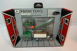 Ertl John Deere 1:64 Scale Farm Toys Grain Set With Folding Barn NOS  - Picture 1 of 12