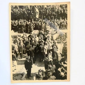 Foto b/n il viaggio del Duce in Toscana, l'arrivo a Gavinana. - Imagen 1 de 2