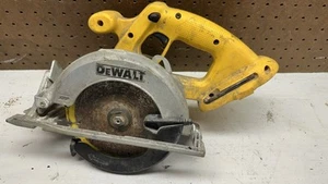 DeWalt DC390 18V Cordless 6-1/2” Circular Saw XRP – Tool Only – Tested Works - Picture 1 of 5