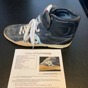 1985-86 Boston Celtics NBA Champs Team Signed Kevin McHale Game Used Shoe JSA - Picture 1 of 12