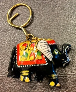 Wood Key Ring Hand Painted Elephant India Sri Lanka - Picture 1 of 9