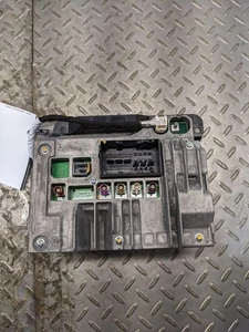 Audio Equipment Radio Receiver 8.4" Screen Fits 19-20 GRAND CHEROKEE 1165643 - Picture 1 of 12