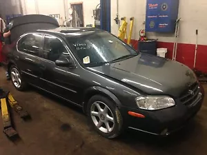 2000 nissan maxima quarter window glass ( driver rear ) - Picture 1 of 2