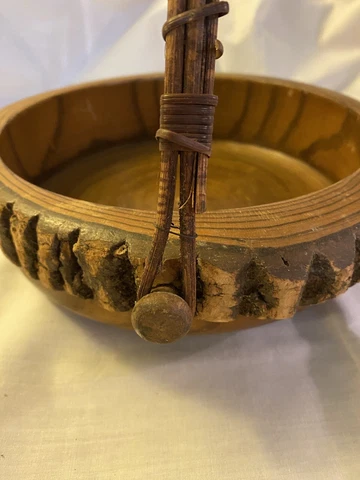 Vintage solid wood basket with wicker handle Cover