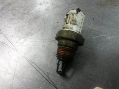 Sensor de temperatura de carga de ar de admissão para 90-95 Ford Taurus 3.0 - Imagem 1 de 4