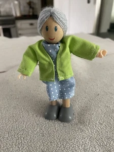 Statuina bambola nonna in legno con gambe e braccia pieghevoli - Foto 1 di 9
