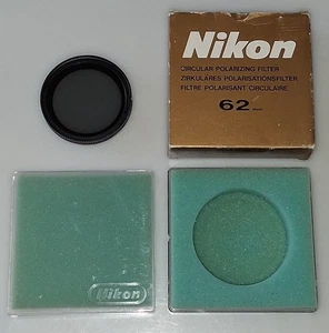 Nikon 62mm Filtro Polarizador Circular con Estuche y CAJA - ANILLO SUPERIOR ABOLLADO De Colección - Imagen 1 de 7