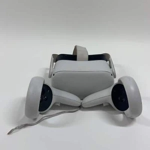 Meta Quest 2 256GB Standalone All-in-One VR Headset KW49CM - Picture 1 of 8