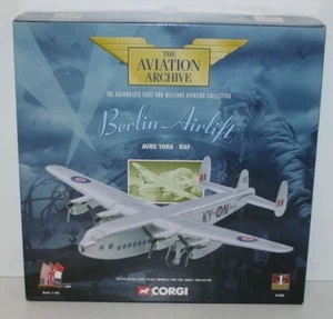 CORGI 1/144 47205 BERLIN AIRFLIFT AVRO YORK RAF - Picture 1 of 1