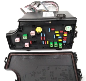 68048227AA Dodge 2009 Caliber Relay Fuse Box Engine Bay Jeep Patriot G18 - Picture 1 of 12