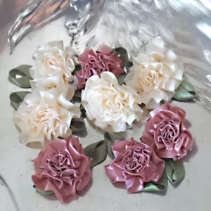 4 PERLES TISSU SATIN OPAQUE - JAUNE PÂLE et VIEUX ROSE - 30 mm - Foto 1 di 6