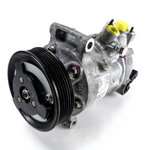 VW Passat B8 3G Original Compressor a/C Air Conditioning Compressor 5Q0820803E - Picture 1 of 3