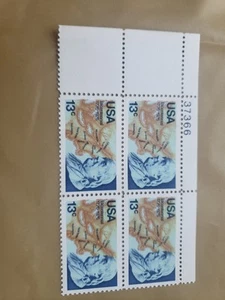 US Stamps Scott #1690 13c 1976 Ben Franklin Bicentennial Block of 4 MNH - #1303 - Picture 1 of 2