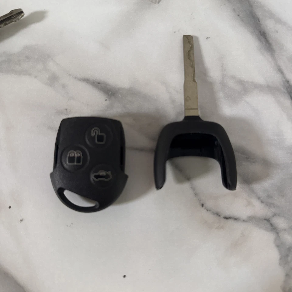 OEM 2011-2016 FORD FIESTA LLAVERO MANDO A DISTANCIA SIN CORTAR LLAVE EN BLANCO KR55WK47899 Foto 1 de 4