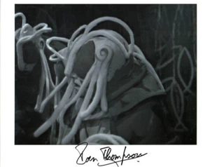 Doctor Who Autograph: IAN THOMPSON (The Web Planet) Signed Photo - Foto 1 di 1